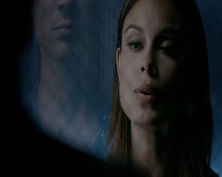 VampireDiaries-dot-nl_VampireDiaries-8x05ComingHomeWasAMistake0849.jpg