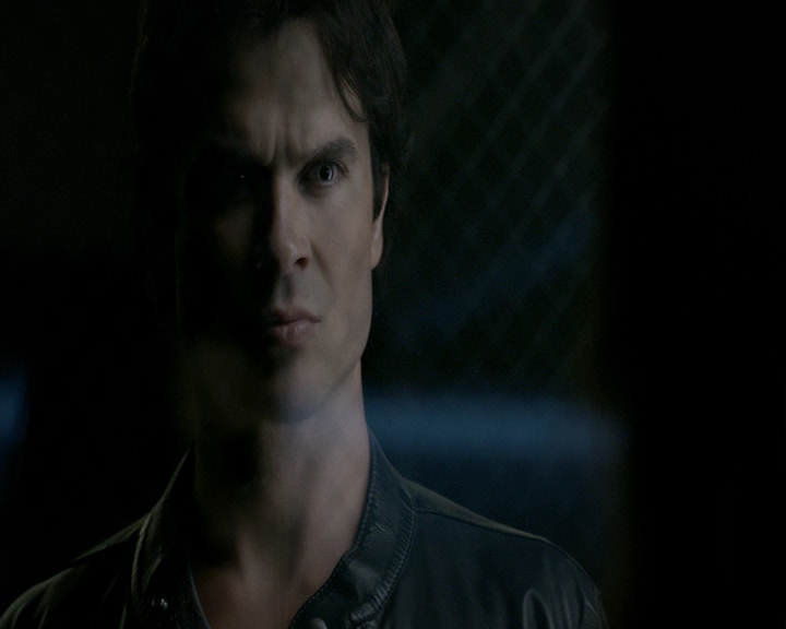 VampireDiaries-dot-nl_VampireDiaries-8x05ComingHomeWasAMistake0851.jpg