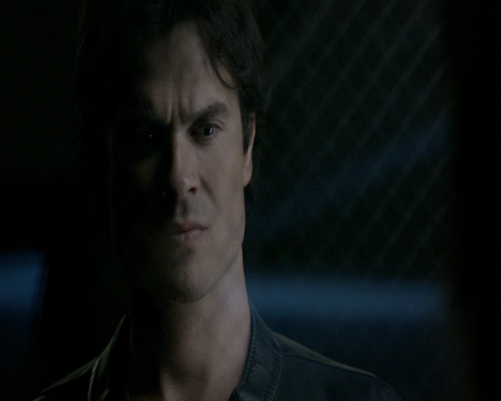 VampireDiaries-dot-nl_VampireDiaries-8x05ComingHomeWasAMistake0858.jpg