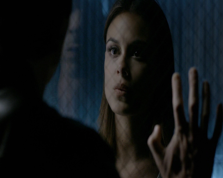 VampireDiaries-dot-nl_VampireDiaries-8x05ComingHomeWasAMistake0891.jpg