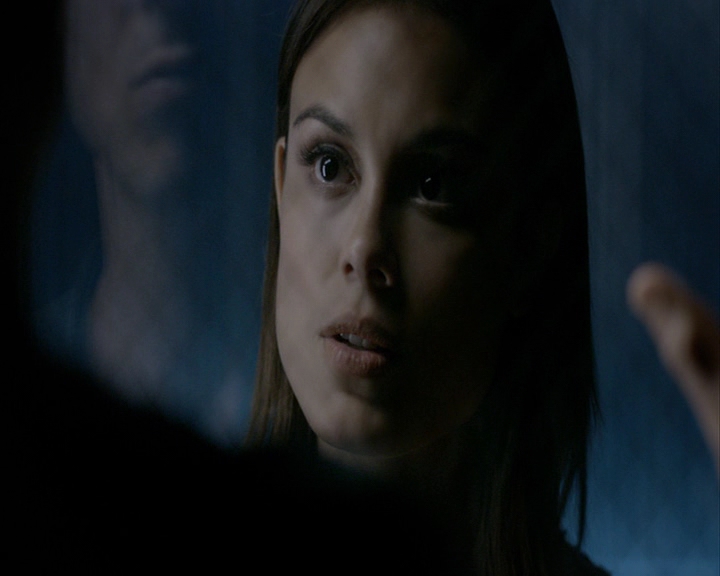 VampireDiaries-dot-nl_VampireDiaries-8x05ComingHomeWasAMistake0923.jpg