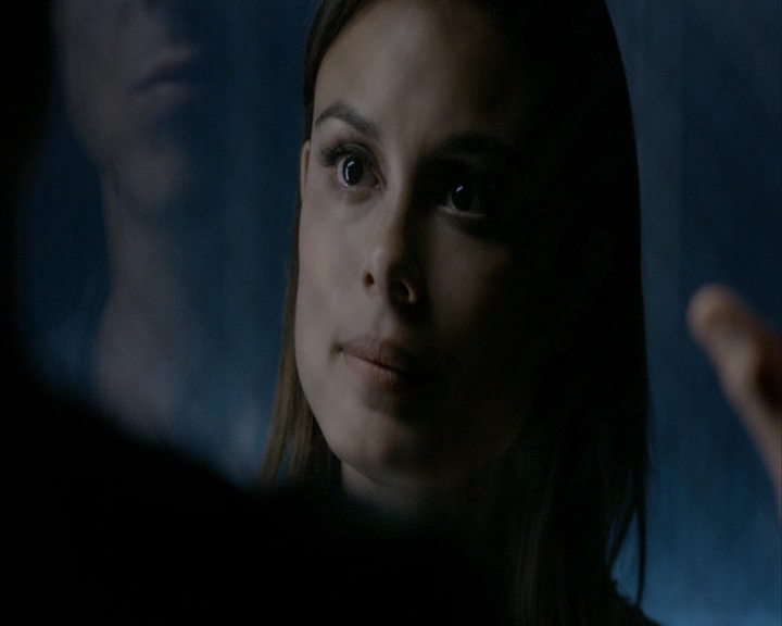 VampireDiaries-dot-nl_VampireDiaries-8x05ComingHomeWasAMistake0924.jpg