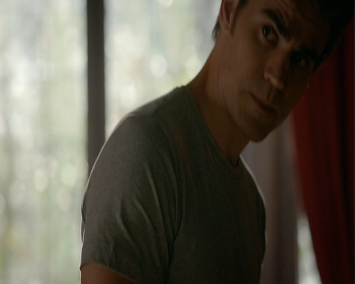 VampireDiaries-dot-nl_VampireDiaries-8x05ComingHomeWasAMistake1170.jpg