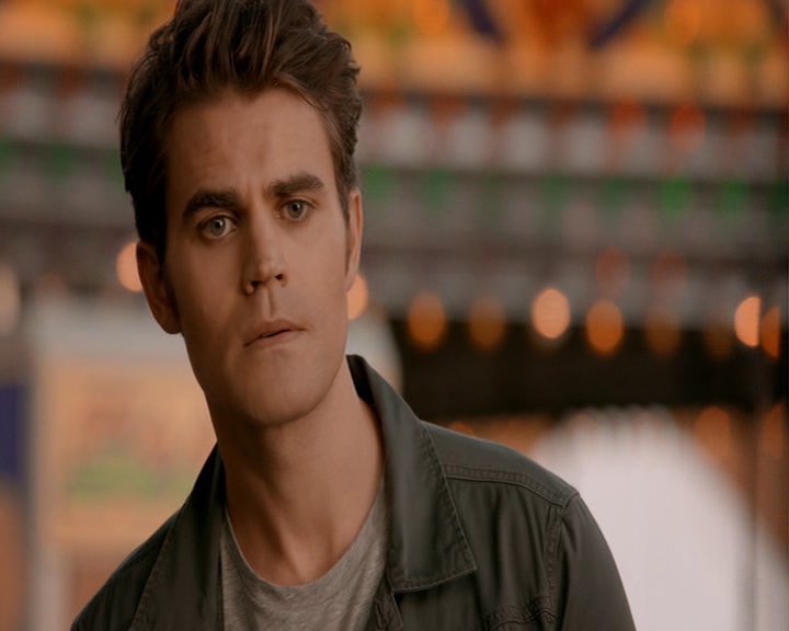 VampireDiaries-dot-nl_VampireDiaries-8x05ComingHomeWasAMistake1412.jpg