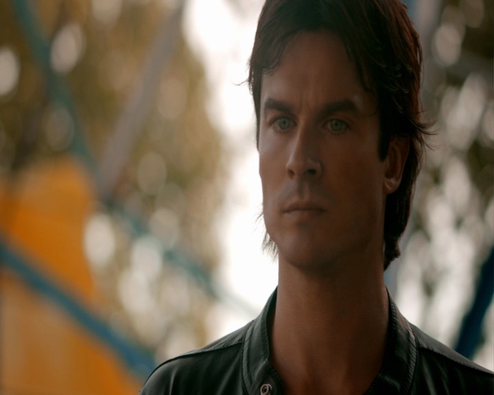 VampireDiaries-dot-nl_VampireDiaries-8x05ComingHomeWasAMistake1428.jpg