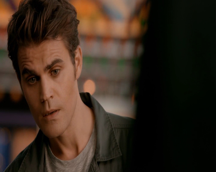 VampireDiaries-dot-nl_VampireDiaries-8x05ComingHomeWasAMistake1440.jpg