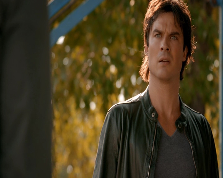 VampireDiaries-dot-nl_VampireDiaries-8x05ComingHomeWasAMistake1448.jpg