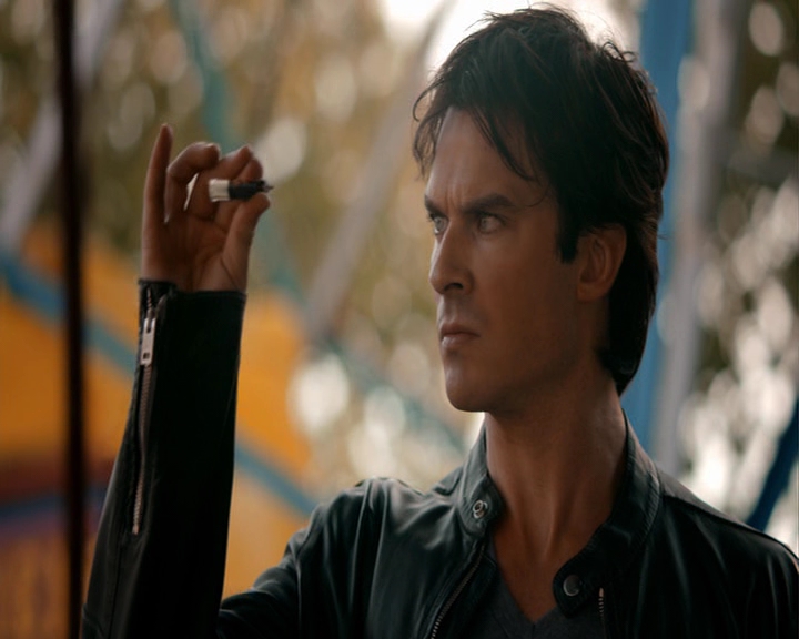 VampireDiaries-dot-nl_VampireDiaries-8x05ComingHomeWasAMistake1461.jpg