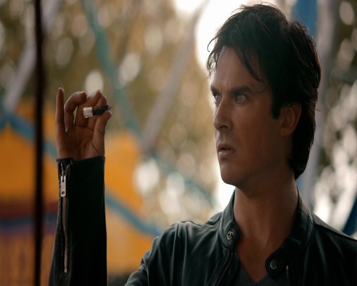 VampireDiaries-dot-nl_VampireDiaries-8x05ComingHomeWasAMistake1463.jpg