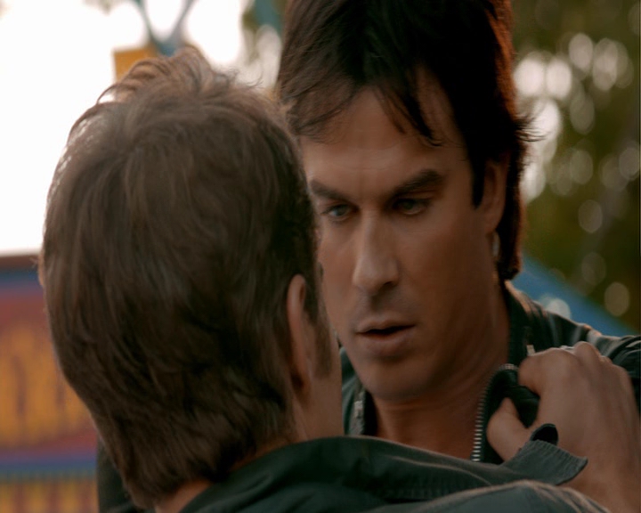VampireDiaries-dot-nl_VampireDiaries-8x05ComingHomeWasAMistake1477.jpg