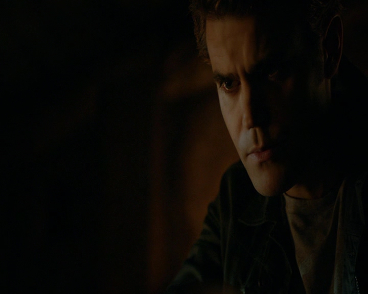 VampireDiaries-dot-nl_VampireDiaries-8x05ComingHomeWasAMistake1800.jpg