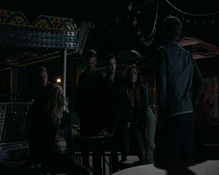 VampireDiaries-dot-nl_VampireDiaries-8x05ComingHomeWasAMistake2008.jpg