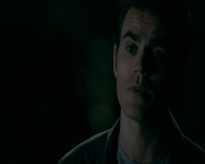 VampireDiaries-dot-nl_VampireDiaries-8x05ComingHomeWasAMistake2065.jpg