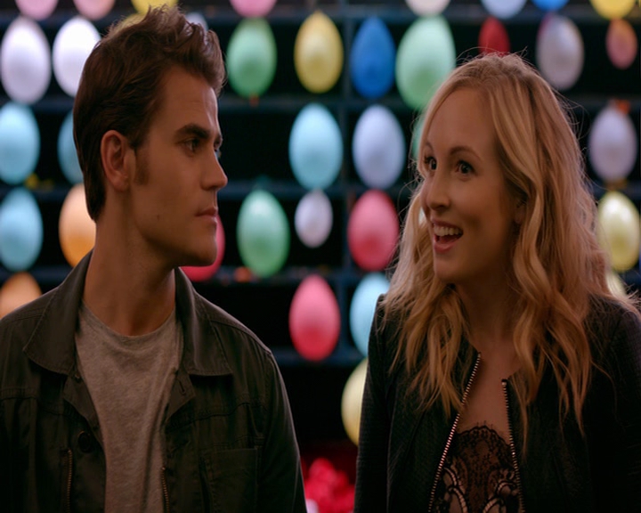 VampireDiaries-dot-nl_VampireDiaries-8x05ComingHomeWasAMistake2169.jpg