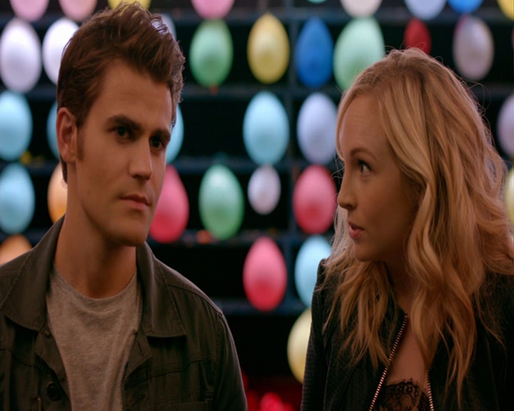 VampireDiaries-dot-nl_VampireDiaries-8x05ComingHomeWasAMistake2173.jpg