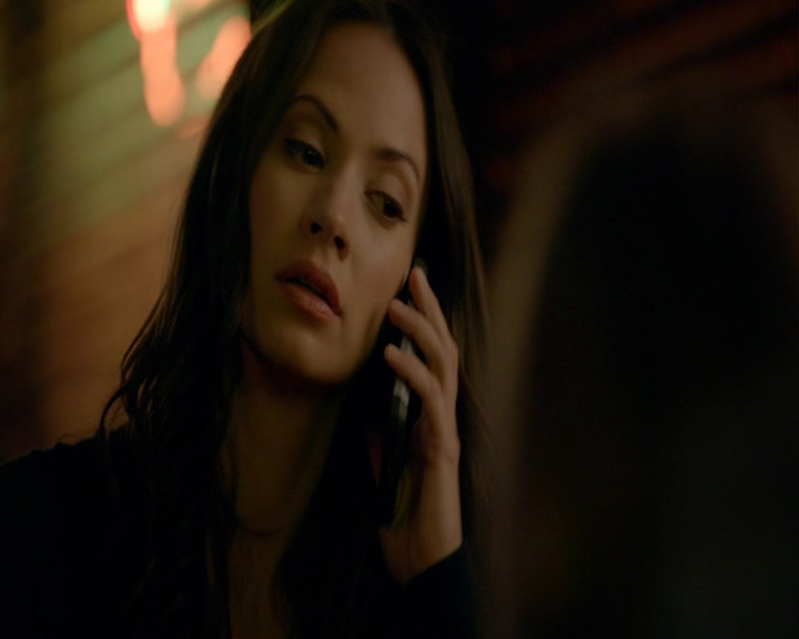 VampireDiaries-dot-nl_VampireDiaries-8x06DetouredOnSomeRandomBackwoodsPathToHell0031.jpg