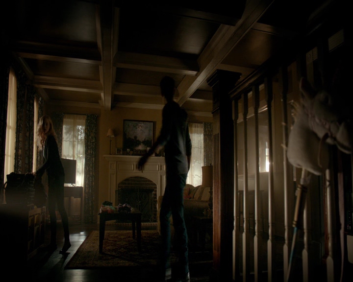 VampireDiaries-dot-nl_VampireDiaries-8x06DetouredOnSomeRandomBackwoodsPathToHell0207.jpg