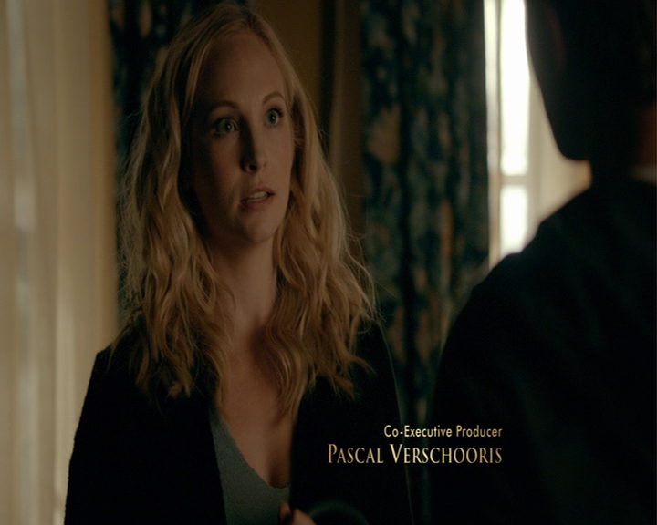 VampireDiaries-dot-nl_VampireDiaries-8x06DetouredOnSomeRandomBackwoodsPathToHell0218.jpg