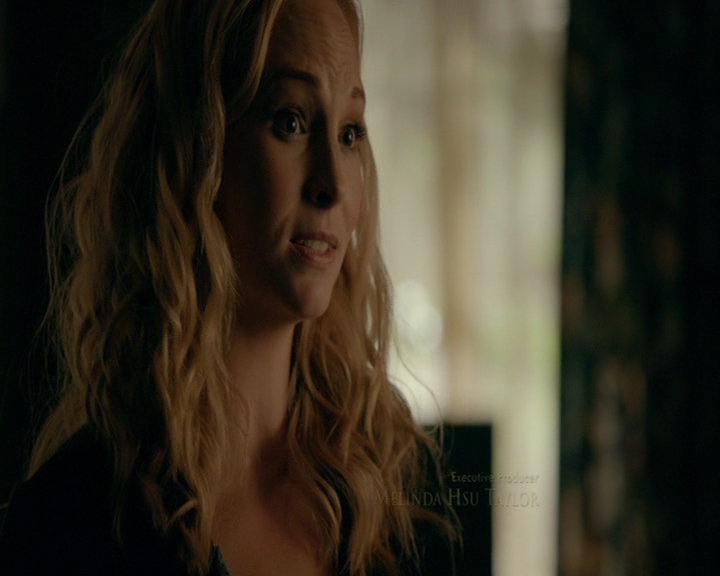 VampireDiaries-dot-nl_VampireDiaries-8x06DetouredOnSomeRandomBackwoodsPathToHell0224.jpg