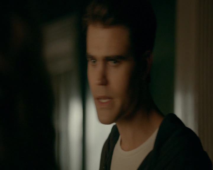 VampireDiaries-dot-nl_VampireDiaries-8x06DetouredOnSomeRandomBackwoodsPathToHell0229.jpg