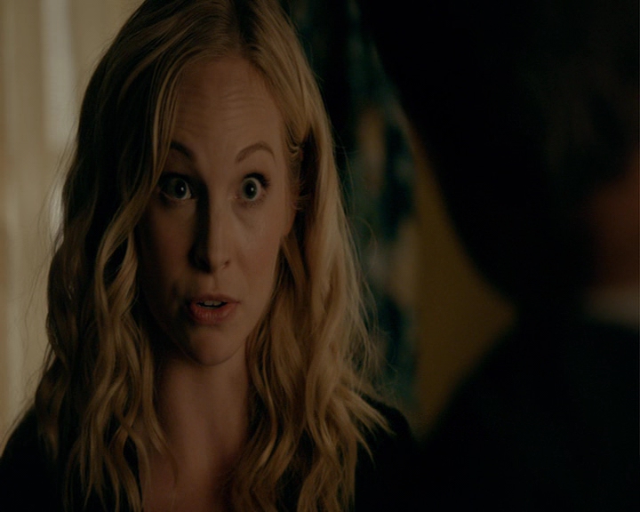 VampireDiaries-dot-nl_VampireDiaries-8x06DetouredOnSomeRandomBackwoodsPathToHell0241.jpg