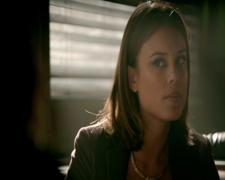 VampireDiaries-dot-nl_VampireDiaries-8x06DetouredOnSomeRandomBackwoodsPathToHell0395.jpg