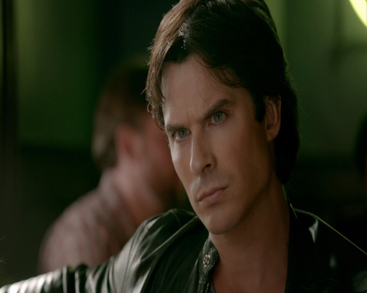 VampireDiaries-dot-nl_VampireDiaries-8x06DetouredOnSomeRandomBackwoodsPathToHell0397.jpg