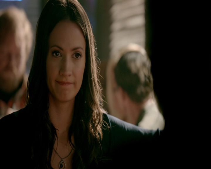 VampireDiaries-dot-nl_VampireDiaries-8x06DetouredOnSomeRandomBackwoodsPathToHell0398.jpg
