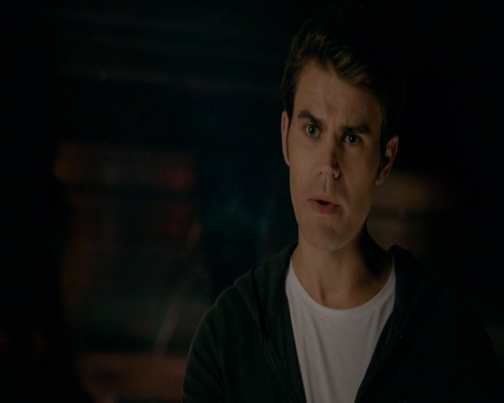 VampireDiaries-dot-nl_VampireDiaries-8x06DetouredOnSomeRandomBackwoodsPathToHell0440.jpg