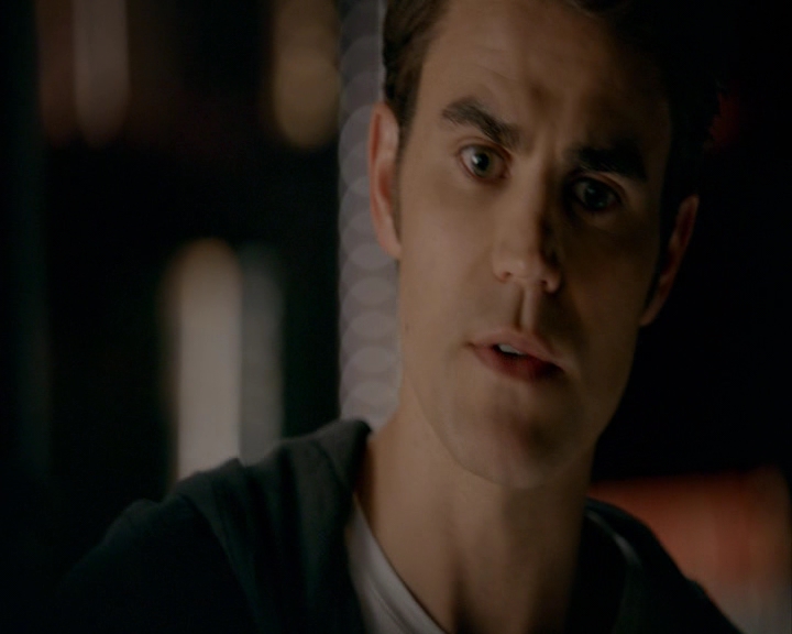 VampireDiaries-dot-nl_VampireDiaries-8x06DetouredOnSomeRandomBackwoodsPathToHell0523.jpg