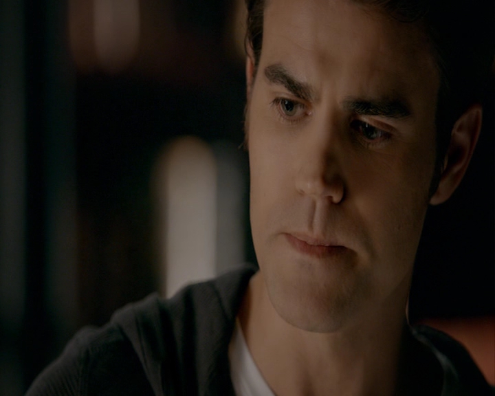 VampireDiaries-dot-nl_VampireDiaries-8x06DetouredOnSomeRandomBackwoodsPathToHell0528.jpg