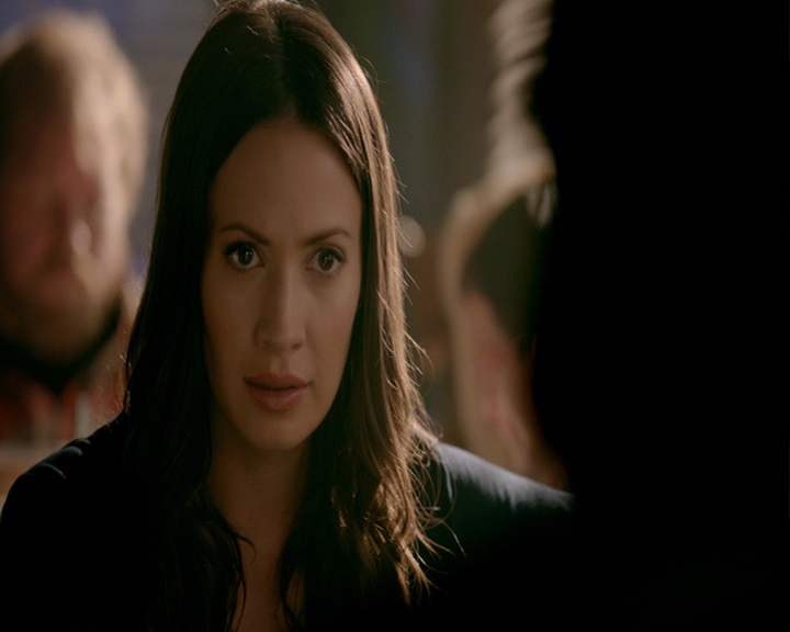 VampireDiaries-dot-nl_VampireDiaries-8x06DetouredOnSomeRandomBackwoodsPathToHell0538.jpg