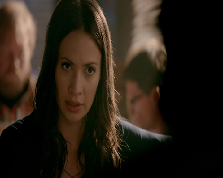 VampireDiaries-dot-nl_VampireDiaries-8x06DetouredOnSomeRandomBackwoodsPathToHell0539.jpg