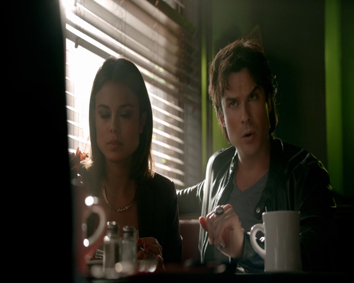 VampireDiaries-dot-nl_VampireDiaries-8x06DetouredOnSomeRandomBackwoodsPathToHell0553.jpg