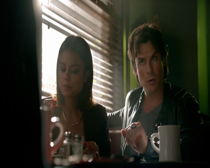 VampireDiaries-dot-nl_VampireDiaries-8x06DetouredOnSomeRandomBackwoodsPathToHell0554.jpg