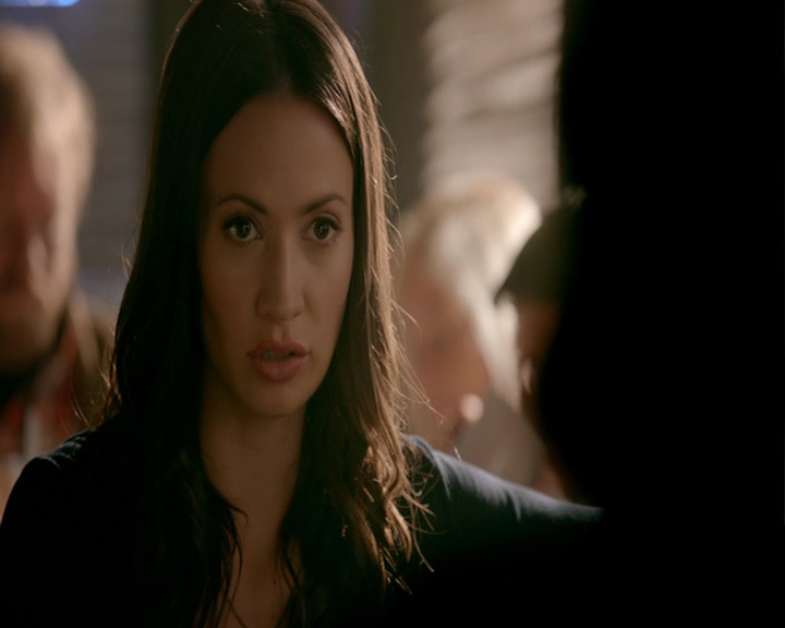 VampireDiaries-dot-nl_VampireDiaries-8x06DetouredOnSomeRandomBackwoodsPathToHell0557.jpg