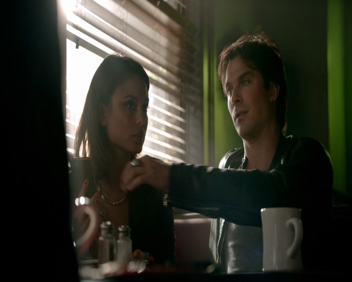 VampireDiaries-dot-nl_VampireDiaries-8x06DetouredOnSomeRandomBackwoodsPathToHell0578.jpg