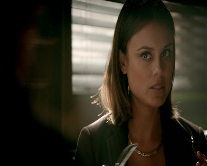 VampireDiaries-dot-nl_VampireDiaries-8x06DetouredOnSomeRandomBackwoodsPathToHell0591.jpg