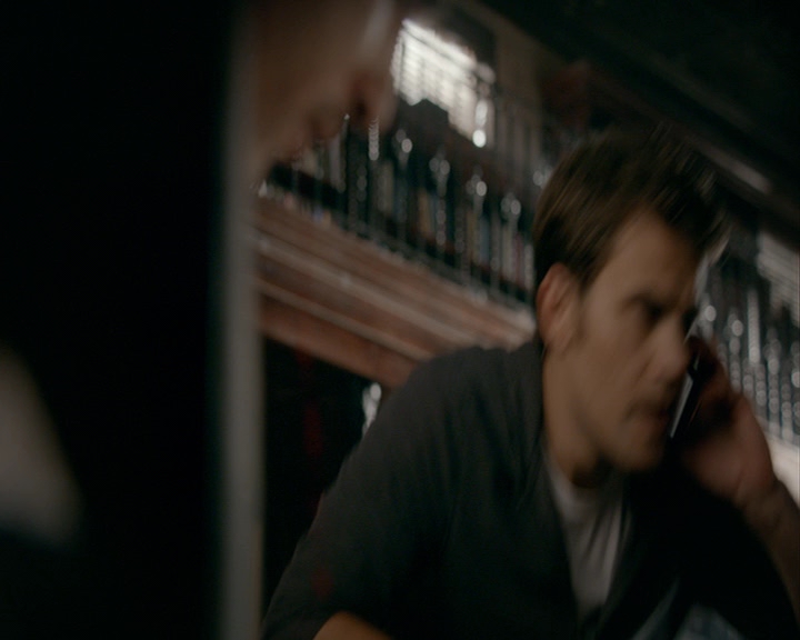 VampireDiaries-dot-nl_VampireDiaries-8x06DetouredOnSomeRandomBackwoodsPathToHell0646.jpg