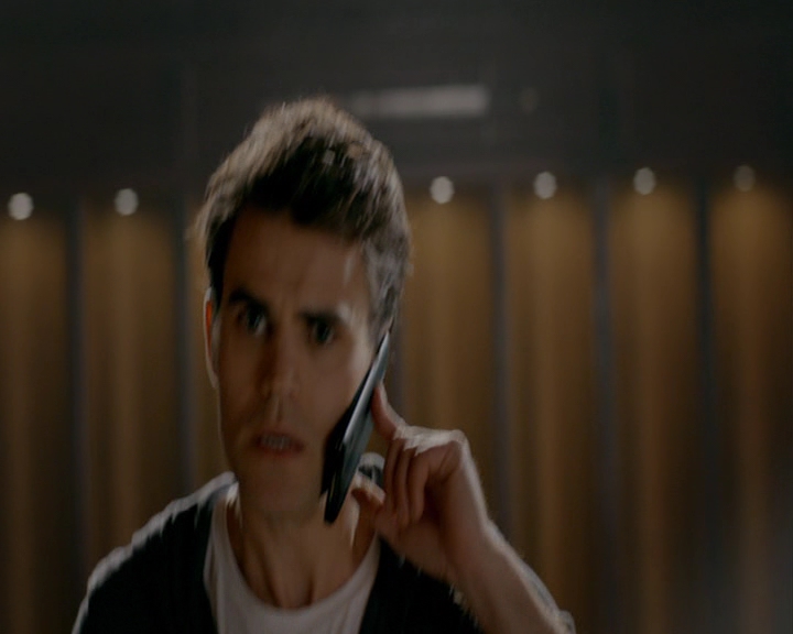 VampireDiaries-dot-nl_VampireDiaries-8x06DetouredOnSomeRandomBackwoodsPathToHell0648.jpg