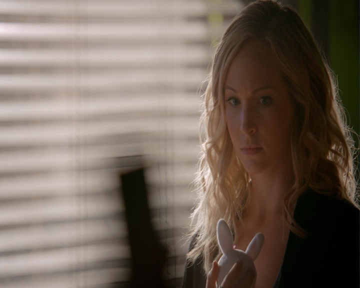 VampireDiaries-dot-nl_VampireDiaries-8x06DetouredOnSomeRandomBackwoodsPathToHell0669.jpg