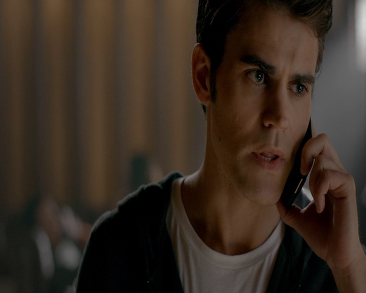 VampireDiaries-dot-nl_VampireDiaries-8x06DetouredOnSomeRandomBackwoodsPathToHell0676.jpg