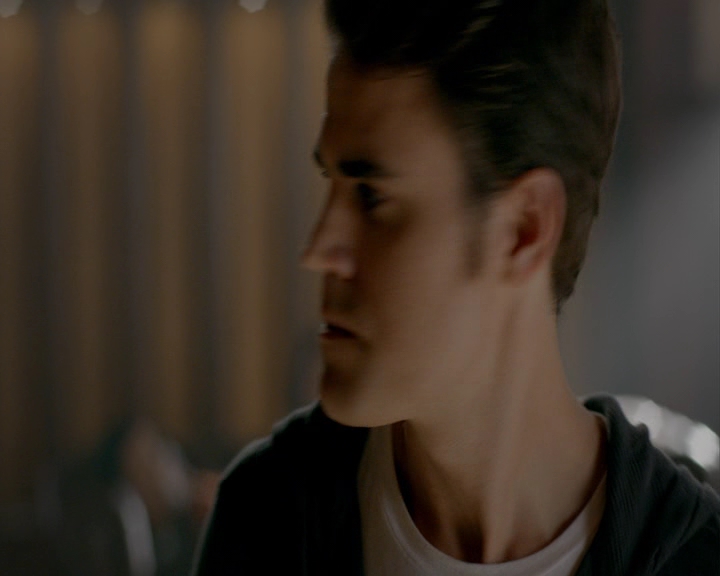 VampireDiaries-dot-nl_VampireDiaries-8x06DetouredOnSomeRandomBackwoodsPathToHell0681.jpg