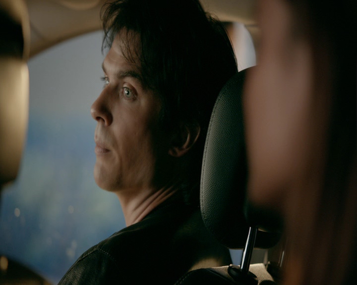 VampireDiaries-dot-nl_VampireDiaries-8x06DetouredOnSomeRandomBackwoodsPathToHell0696.jpg