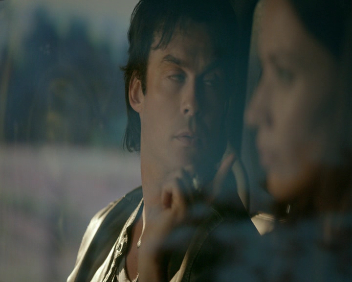 VampireDiaries-dot-nl_VampireDiaries-8x06DetouredOnSomeRandomBackwoodsPathToHell0715.jpg