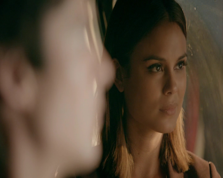 VampireDiaries-dot-nl_VampireDiaries-8x06DetouredOnSomeRandomBackwoodsPathToHell0720.jpg