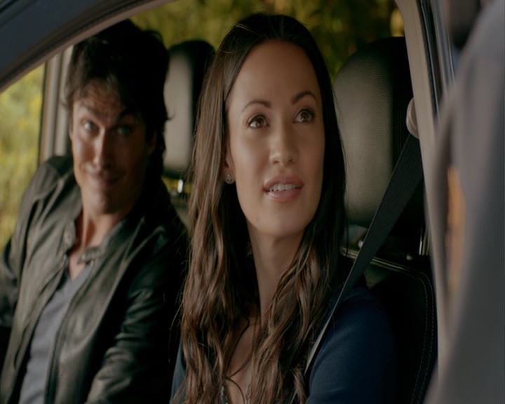 VampireDiaries-dot-nl_VampireDiaries-8x06DetouredOnSomeRandomBackwoodsPathToHell0775.jpg