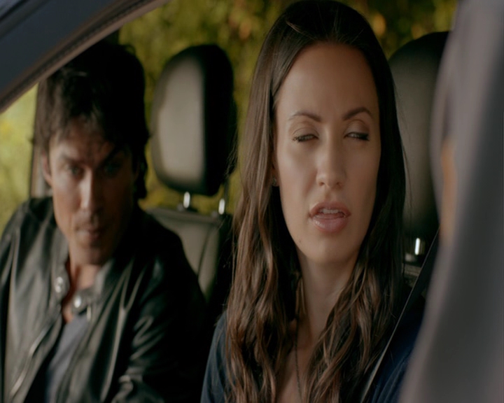 VampireDiaries-dot-nl_VampireDiaries-8x06DetouredOnSomeRandomBackwoodsPathToHell0781.jpg