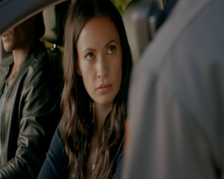 VampireDiaries-dot-nl_VampireDiaries-8x06DetouredOnSomeRandomBackwoodsPathToHell0795.jpg