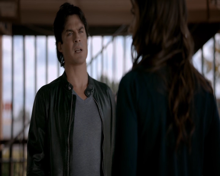 VampireDiaries-dot-nl_VampireDiaries-8x06DetouredOnSomeRandomBackwoodsPathToHell0843.jpg